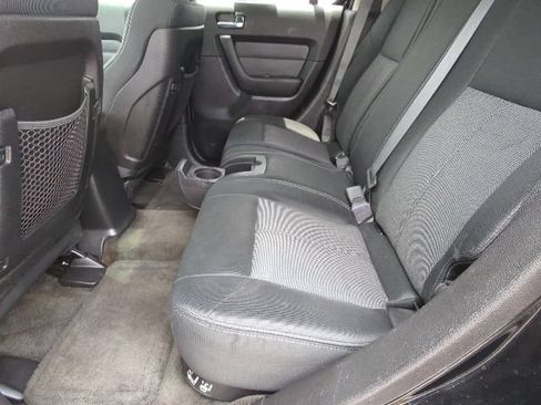 Used 2009 HUMMER H3 w/ Chrome Appearance Package AWD/4WD image 23