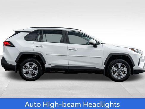 Certified 2025 Toyota RAV4 LE AWD/4WD image 8