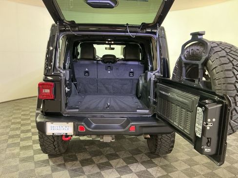 Used 2022 Jeep Wrangler Unlimited Rubicon w/ Steel Bumper Group image 28