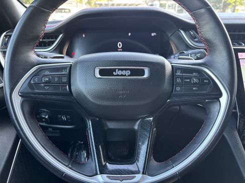 Certified 2022 Jeep Grand Cherokee Trailhawk w/ ADV Protech Group II AWD/4WD image 11