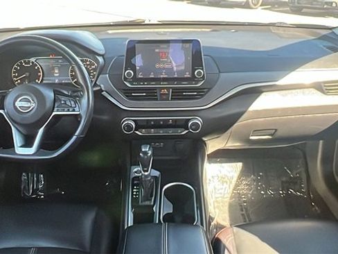 Used 2023 Nissan Altima 2.5 SR image 21