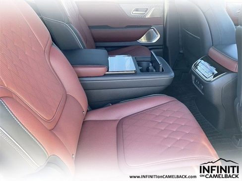 New 2026 INFINITI QX80 Autograph image 13