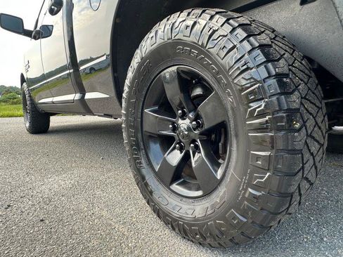 Used 2019 RAM 1500 Express AWD/4WD image 6
