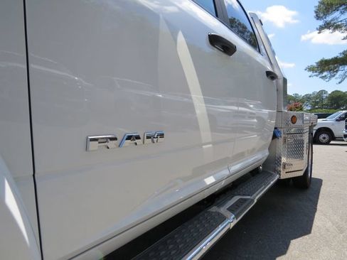 Used 2024 RAM 4500 SLT w/ Quick Order Package 2YG SLT AWD/4WD image 13