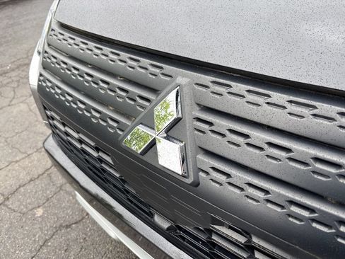 Used 2024 Mitsubishi Eclipse Cross SE AWD/4WD image 9