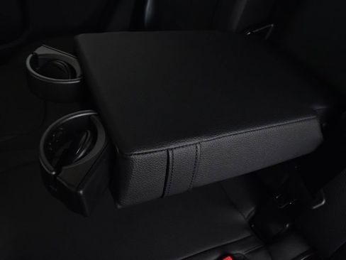 Certified 2025 Mercedes-Benz GLB 250 4MATIC image 30