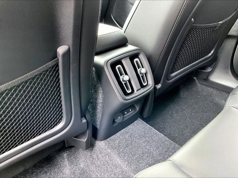 New 2026 Volvo XC40 B4 Core w/ Climate Package image 16