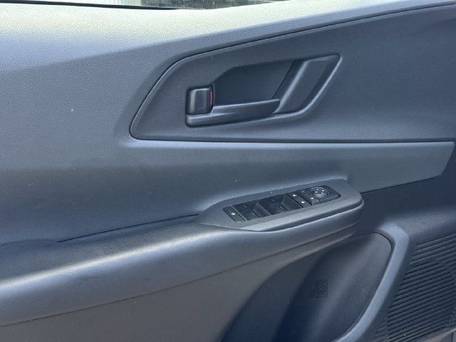 Used 2025 Toyota Prius LE FWD image 24