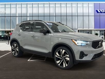 Used 2024 Volvo XC40 B5 Ultimate w/ Protection Package Premier