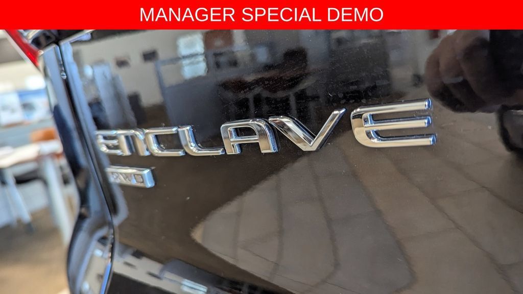 Used 2026 Buick Enclave Sport Touring w/ Power Package AWD/4WD image 18