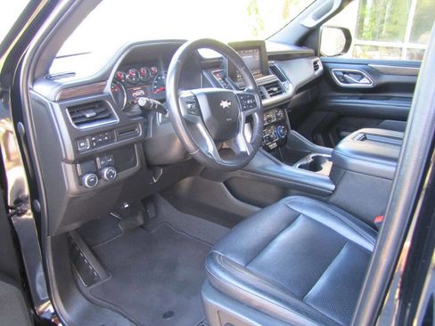 Used 2023 Chevrolet Suburban LS image 13