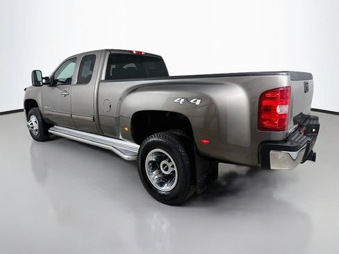 Used 2013 GMC Sierra 3500 SLT AWD/4WD image 6