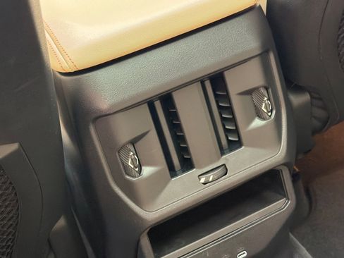 Used 2025 BMW X3 xDrive30i w/ Premium Package image 16