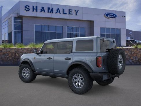 New 2025 Ford Bronco Badlands image 4