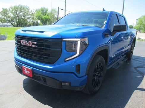 Used 2024 GMC Sierra 1500 Elevation image 12