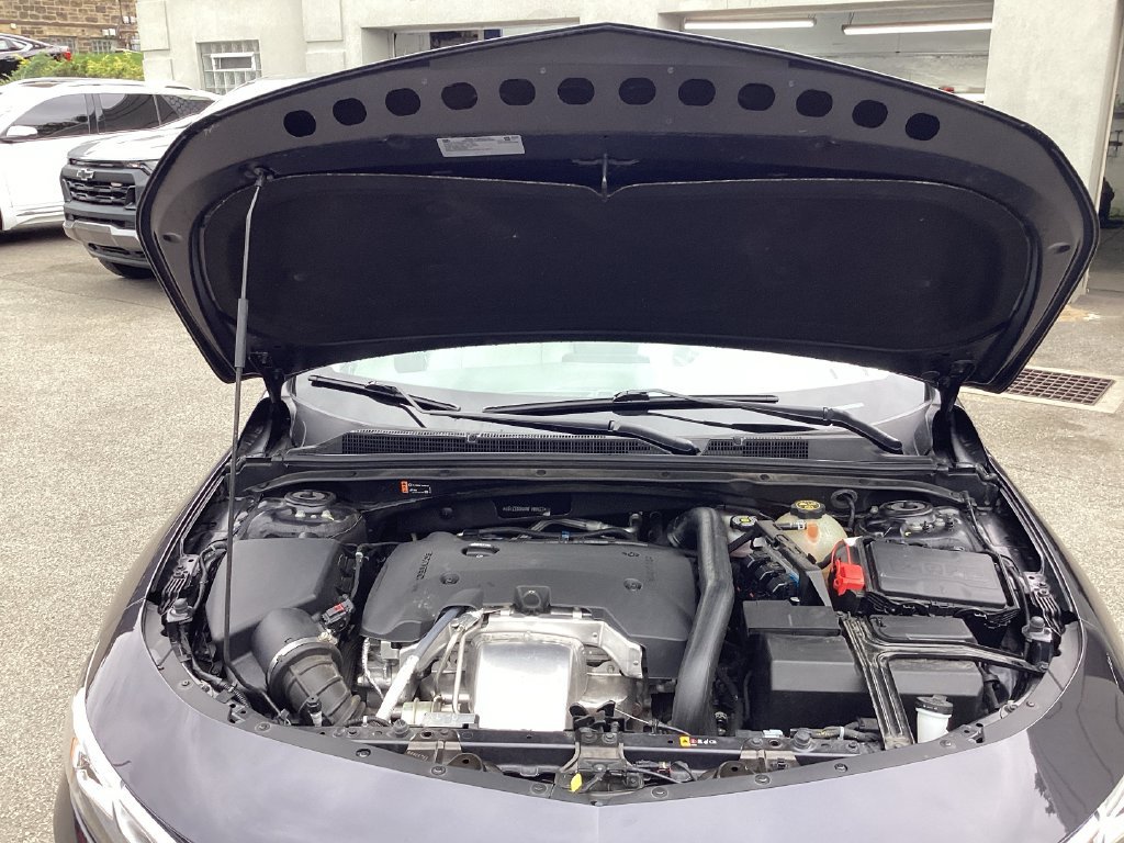 Used 2022 Chevrolet Malibu Premier FWD image 22