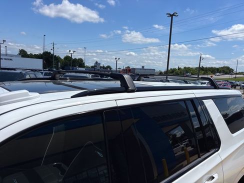 New 2026 GMC Yukon XL AT4 Ultimate w/ LPO, Illumination Package AWD/4WD image 17