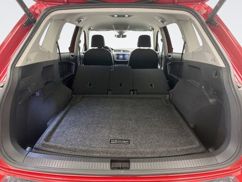 Used 2022 Volkswagen Tiguan SE image 21