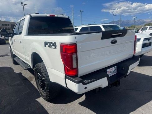 Used 2022 Ford F350 Lariat w/ Lariat Ultimate Package AWD/4WD image 3