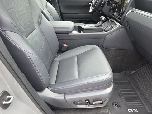 Certified 2025 Lexus GX 550 w/ Accessory Package (2T) AWD/4WD image 24