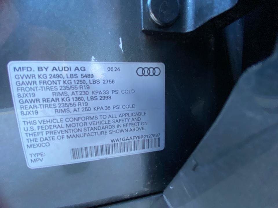 Used 2024 Audi Q5 2.0T Premium AWD/4WD image 35