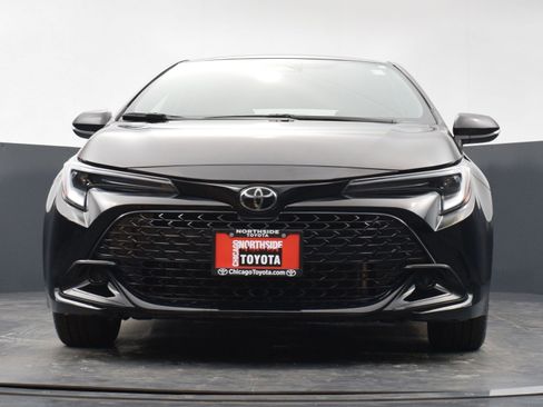 Used 2024 Toyota Corolla SE w/ SE Package image 31