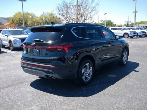 Used 2023 Hyundai Santa Fe SE FWD image 6