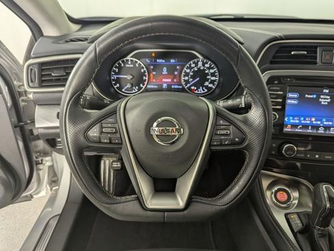 Used 2018 Nissan Maxima 3.5 SL FWD image 18