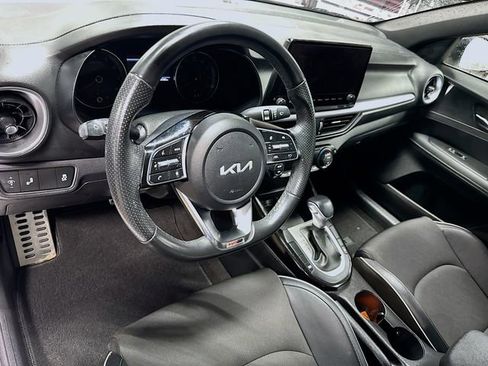 Used 2023 Kia Forte GT-Line image 16