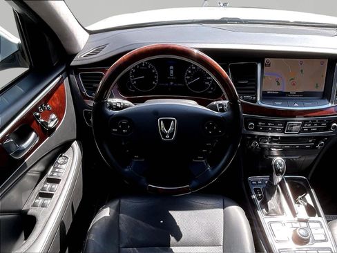 Used 2016 Hyundai Equus Signature RWD image 8