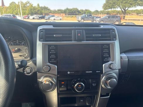 Used 2023 Toyota 4Runner SR5 Premium w/ Moonroof Package AWD/4WD image 9