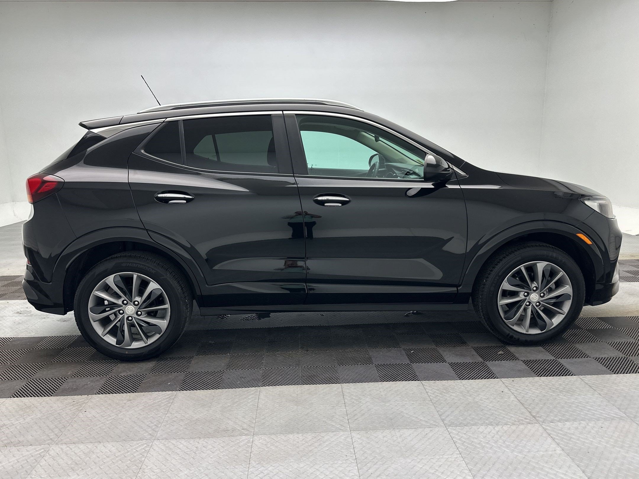 Certified 2023 Buick Encore GX Select w/ Sport Touring Package AWD/4WD image 8