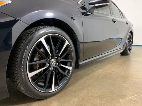 Used 2020 Toyota Camry XSE FWD image 2