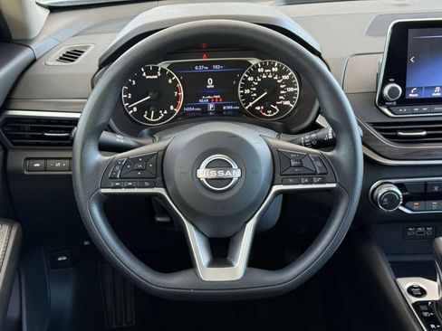Used 2026 Nissan Altima 2.5 SV FWD image 28