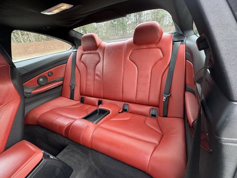 Used 2015 BMW M4 Coupe image 9