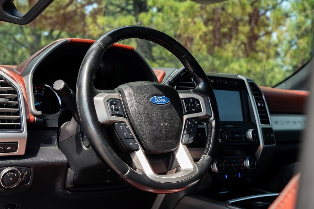 Used 2019 Ford F450 Platinum AWD/4WD image 17