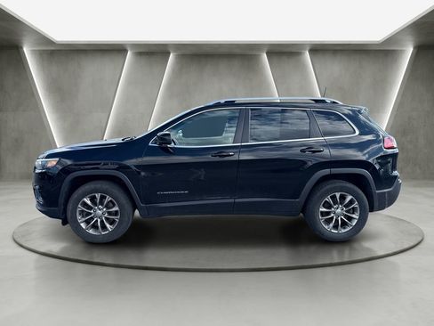 Used 2020 Jeep Cherokee Latitude Plus w/ Cold Weather Group AWD/4WD image 4