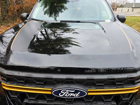 New 2026 Ford Maverick Tremor image 18