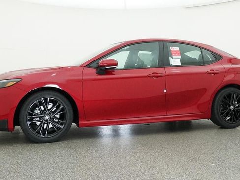 New 2026 Toyota Camry SE FWD image 18