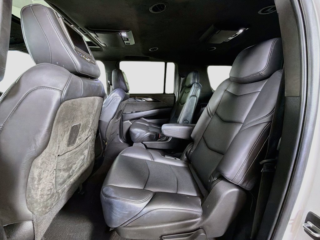 Used 2019 Cadillac Escalade ESV Platinum AWD/4WD image 24