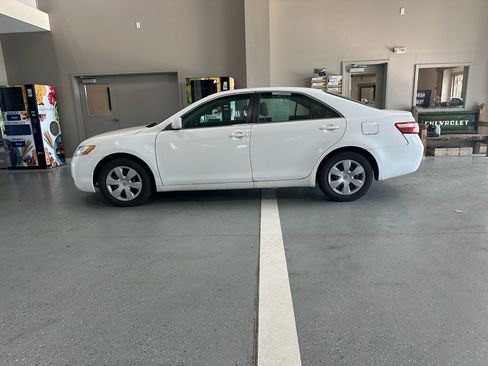 Used 2007 Toyota Camry CE image 1