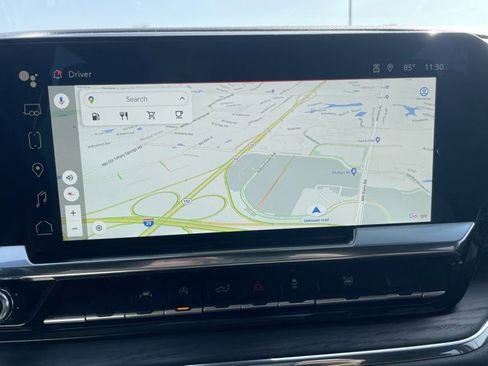 Used 2023 GMC Sierra 1500 SLT image 8