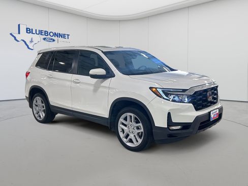 Used 2024 Honda Passport EX-L image 3