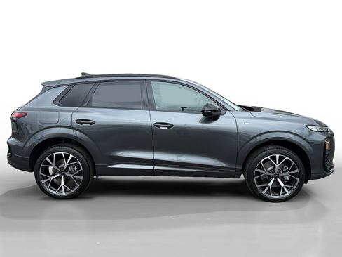 New 2026 Audi Q3 quattro 2.0T AWD/4WD image 6
