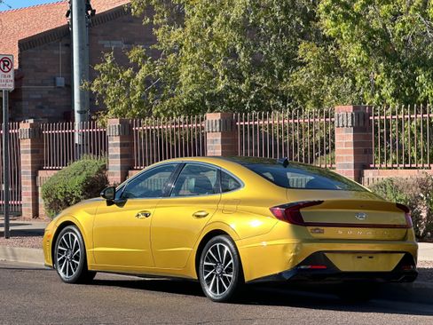 Used 2020 Hyundai Sonata SEL Plus w/ Tech Package FWD image 4