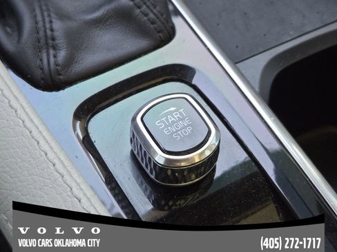 Certified 2022 Volvo XC90 T5 Momentum w/ Advanced Package image 20