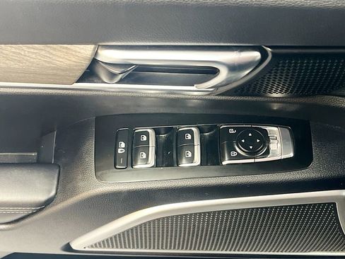 Used 2022 Kia Telluride EX w/ EX Premium Package image 18