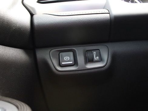 Used 2017 GMC Acadia SLT image 31