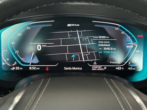 Used 2020 BMW 530e w/ Convenience Package RWD image 23