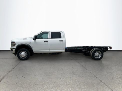 New 2026 RAM 4500 Tradesman AWD/4WD image 4